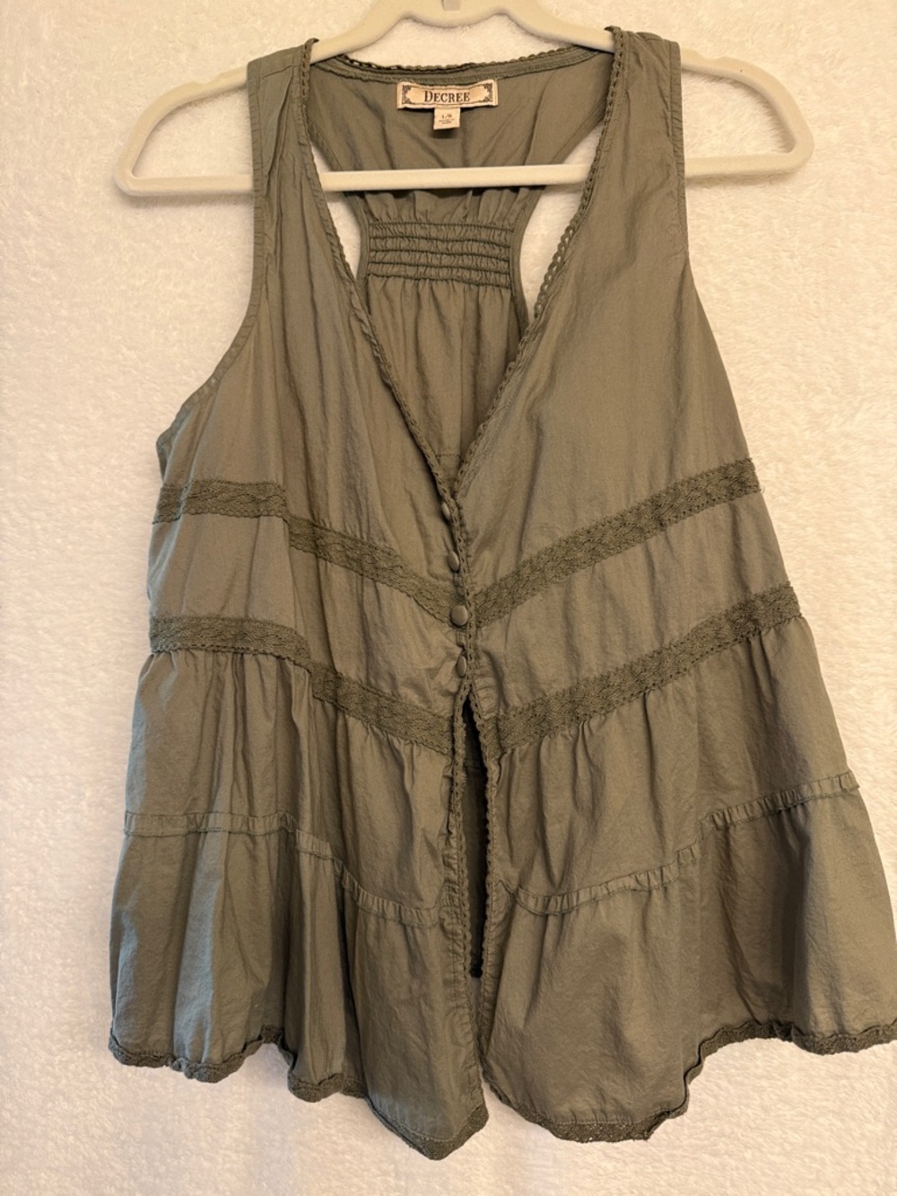 Decree Olive Green Sleeveless Button-Front Tunic Top w/fabric tiers and lace